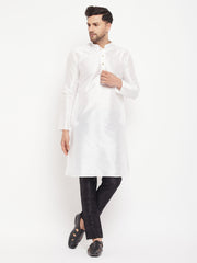 Vastramay-Men's White Silk Blend Kurta